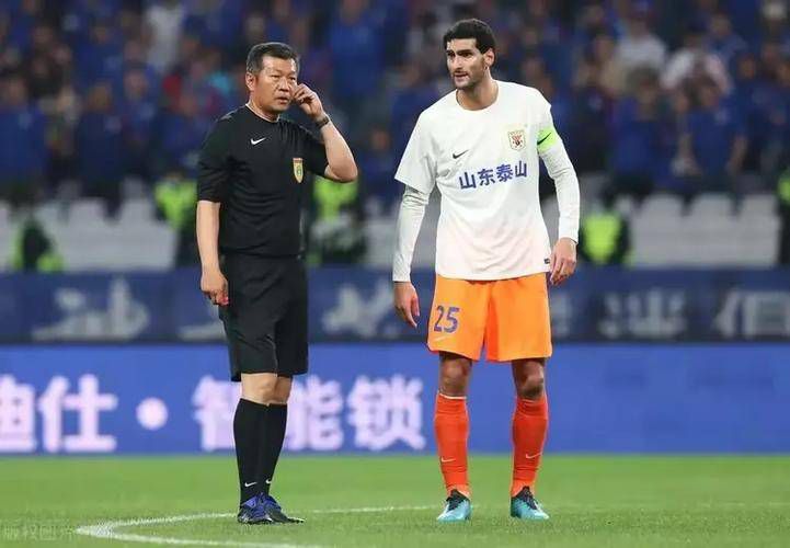 1月6日，这部悬疑商战巨作在郑州奥斯卡影城举行了超前点映及主创见面会